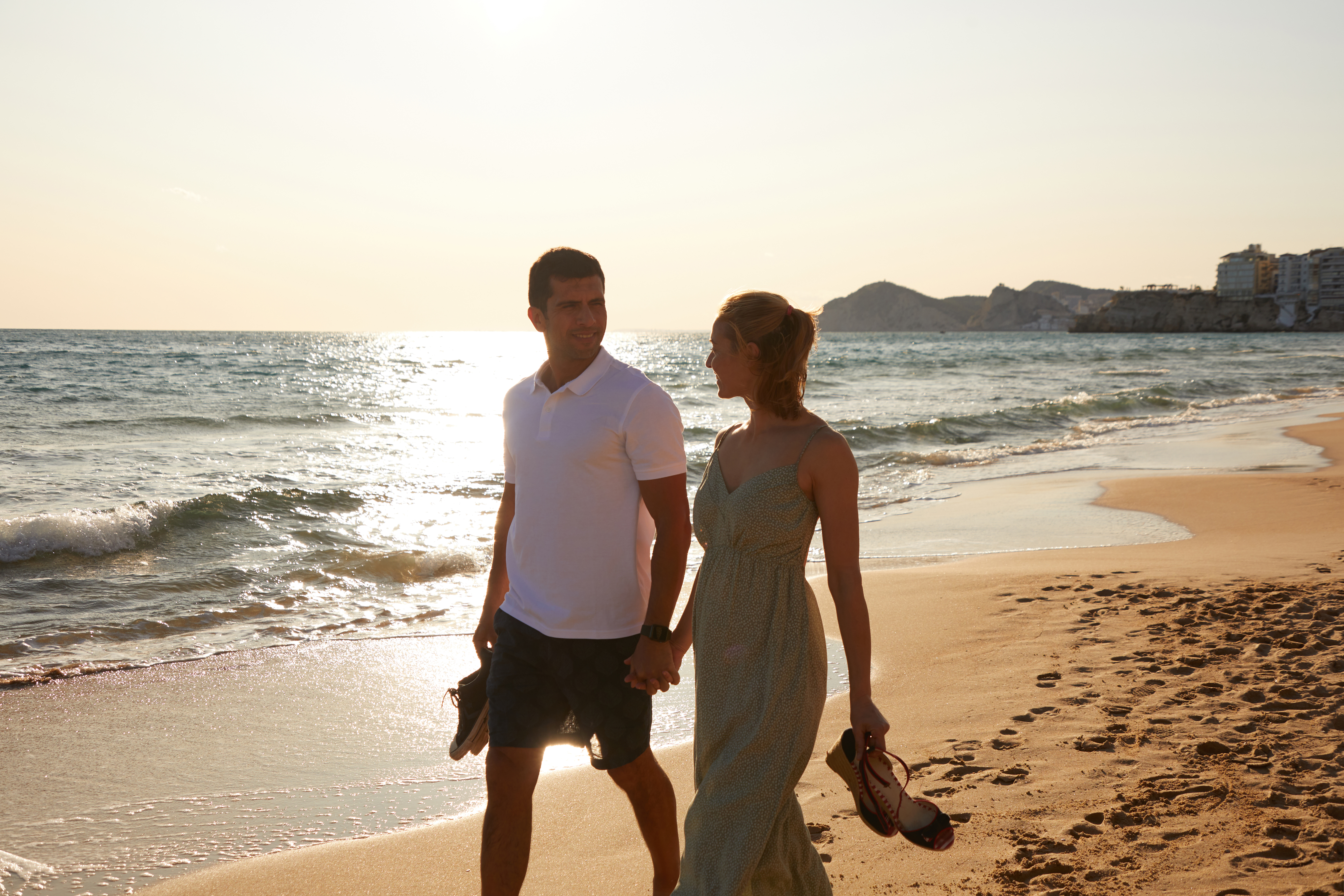 BEACHES & TOWNS