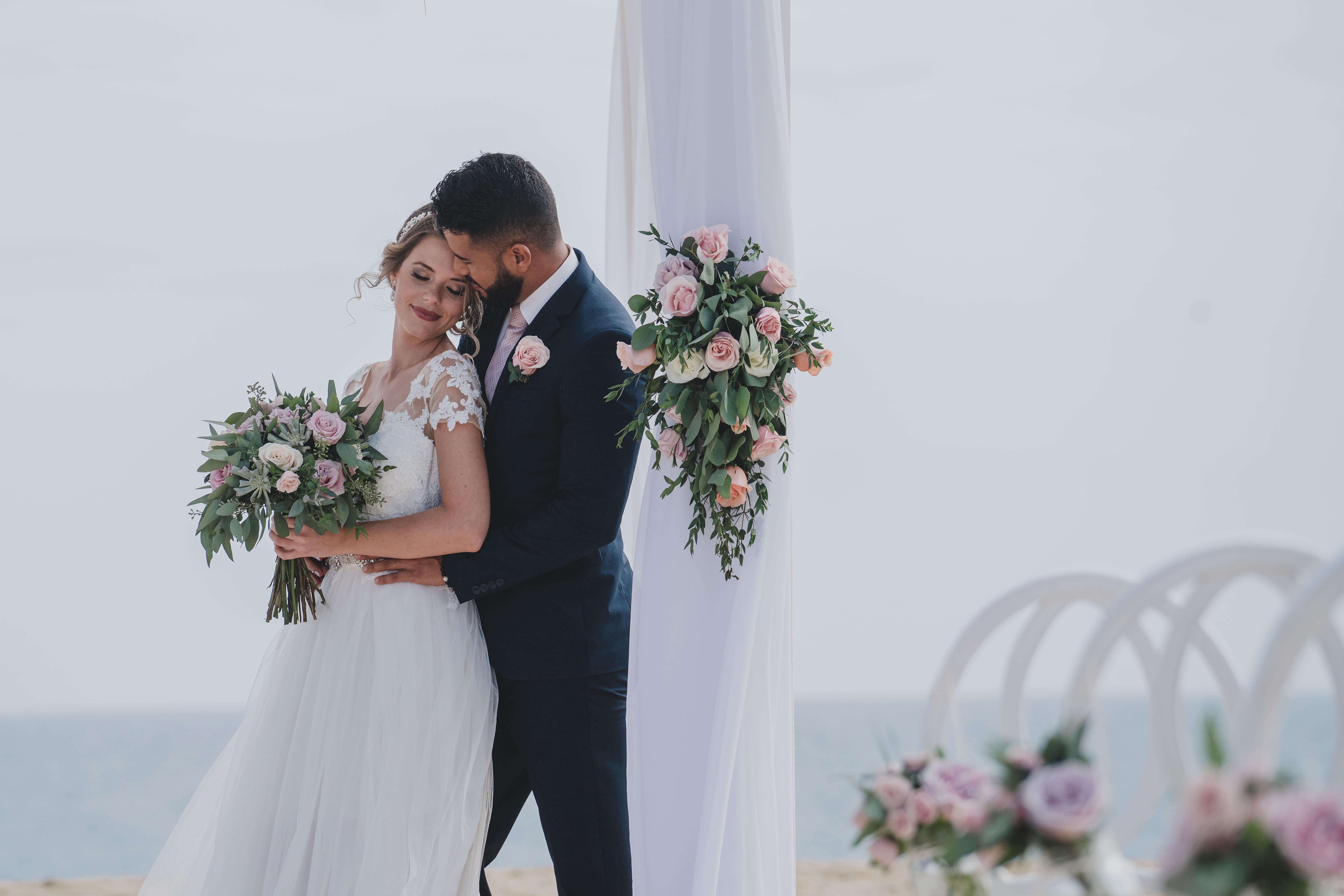 LOVE IS PART OF SANDOS