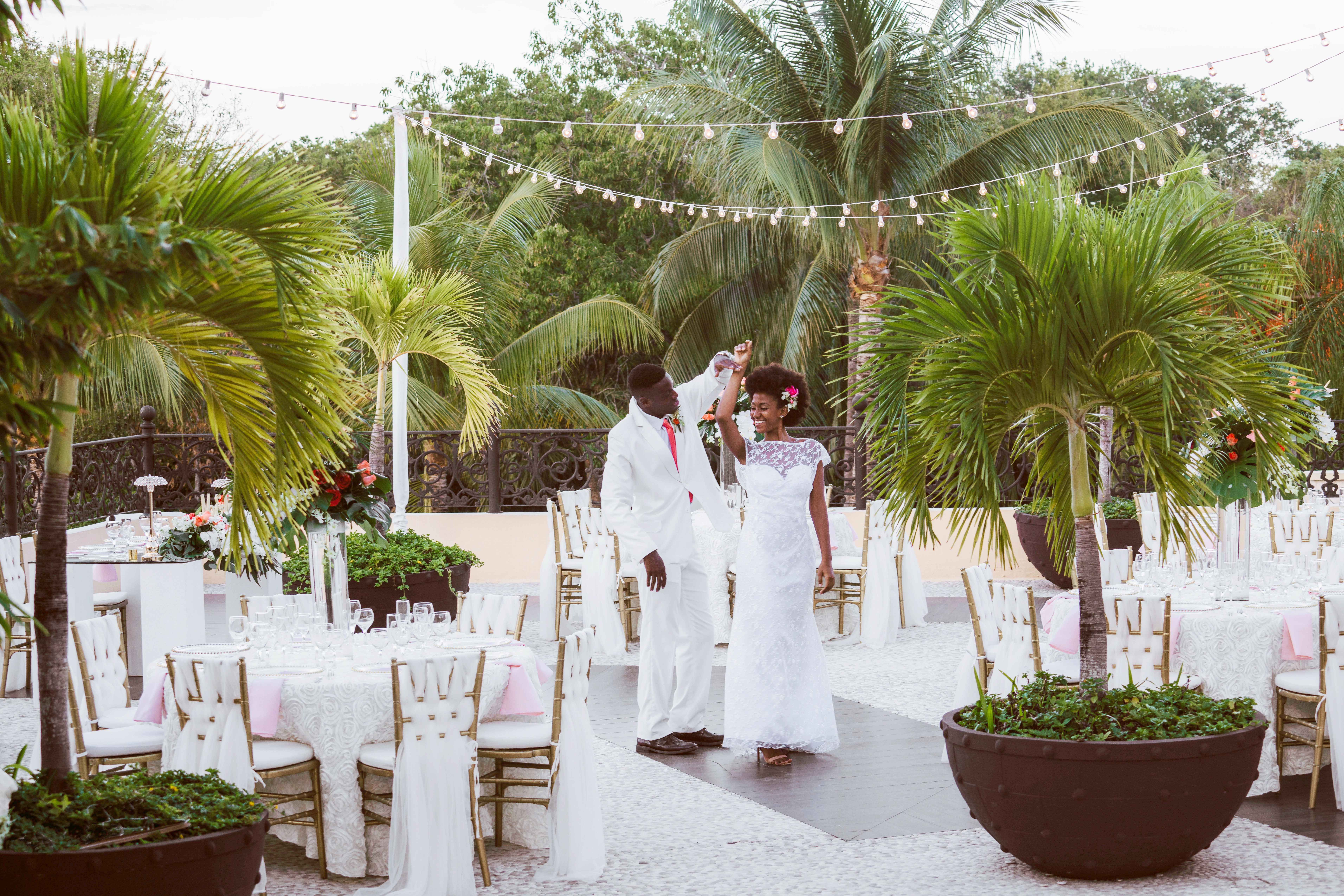 Sandos Playacar Weddings