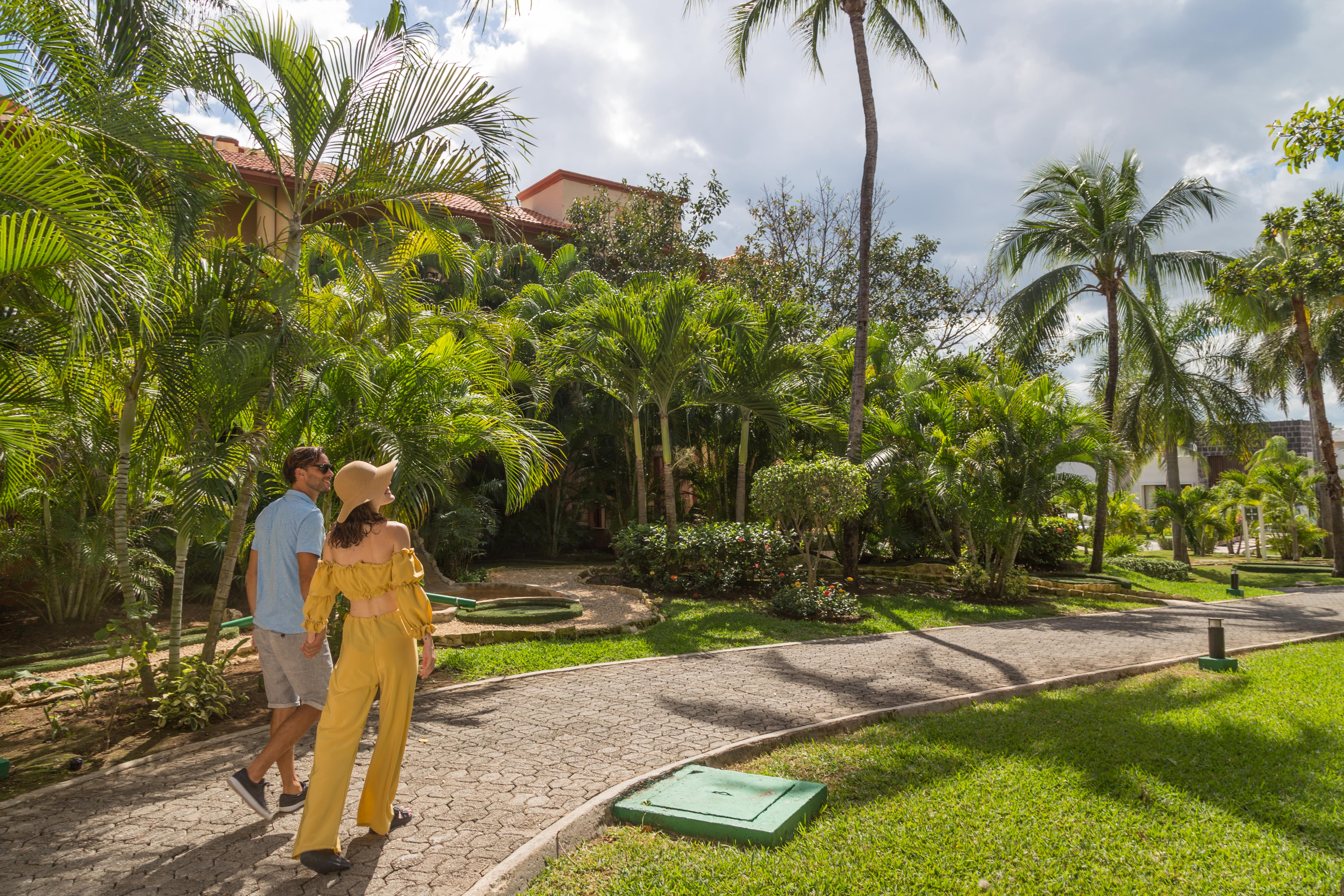 Sandos Playacar Minigolf