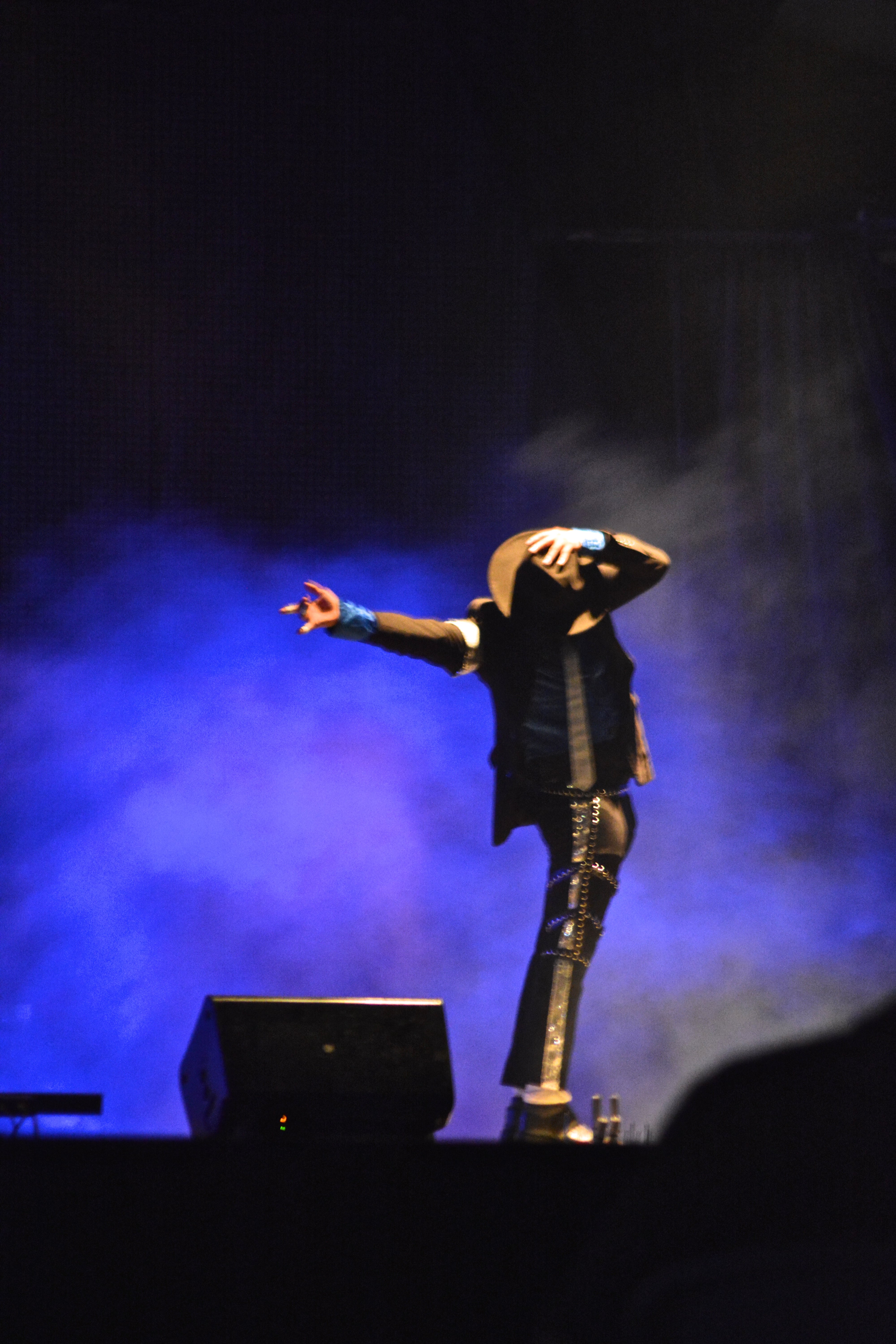 shows night finisterra