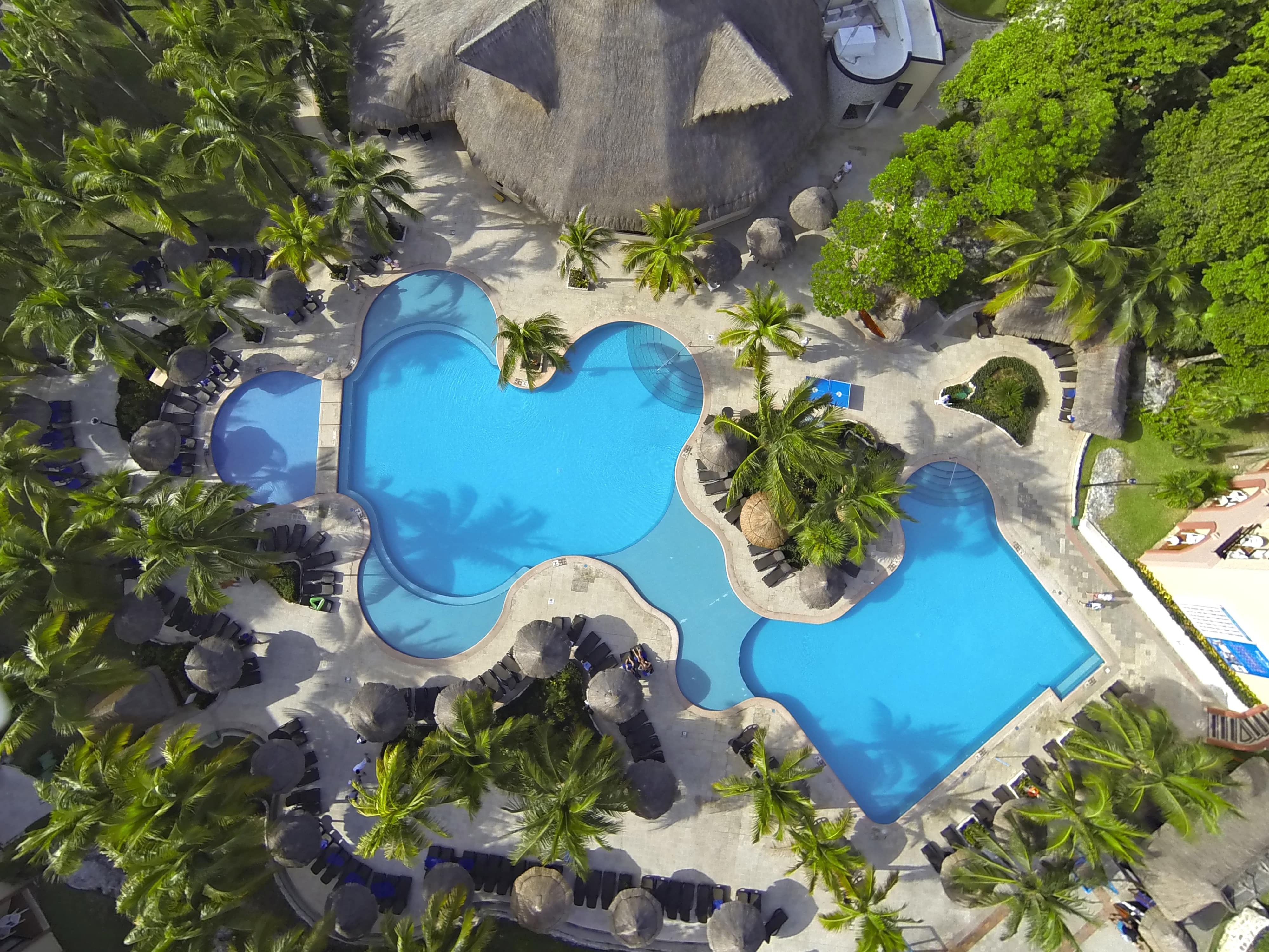 Sandos Playacar Pools