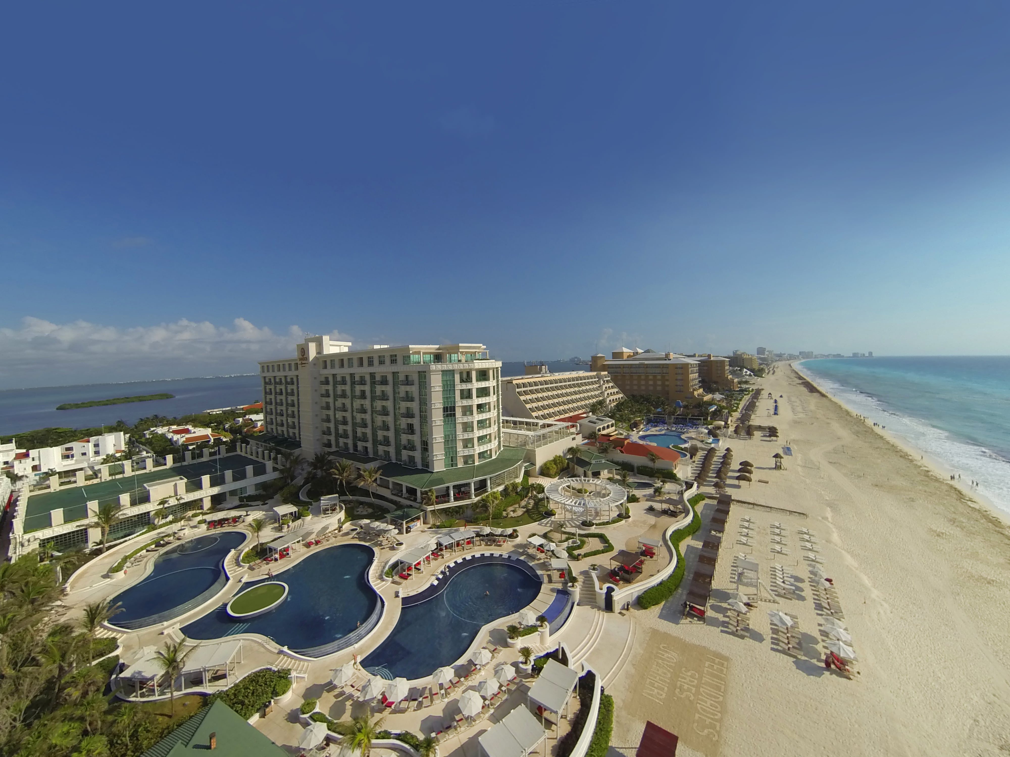 sandos Cancun Aerial