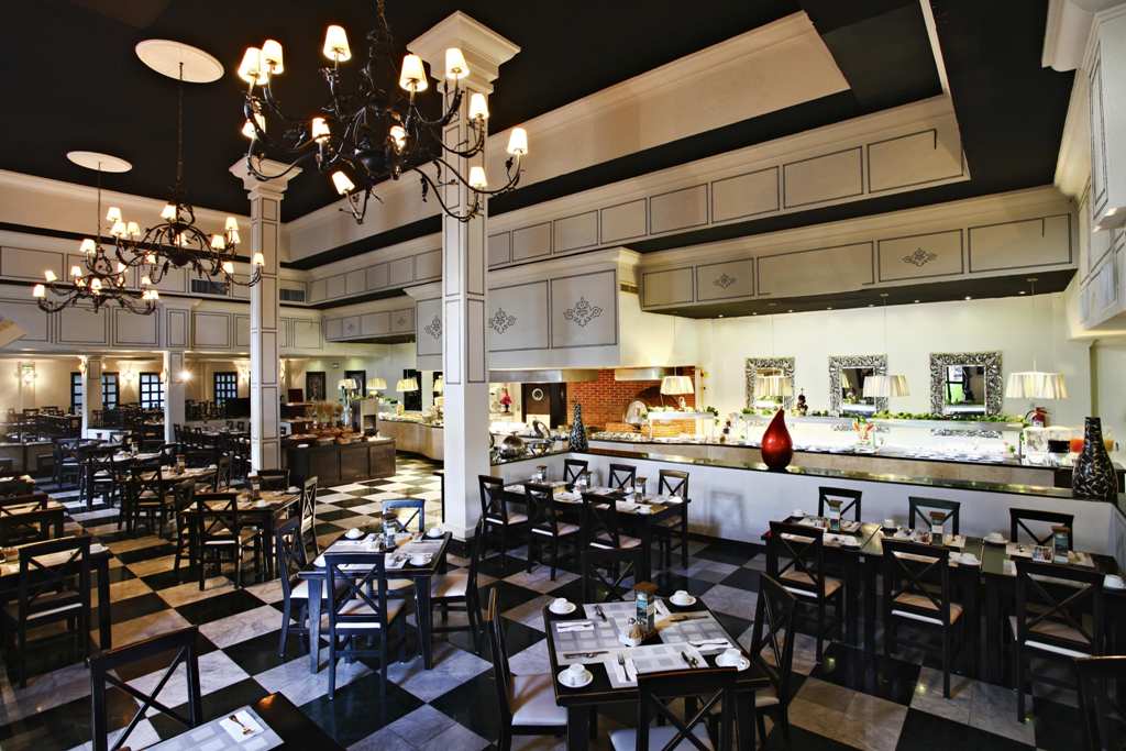 sandos caracol restaurant