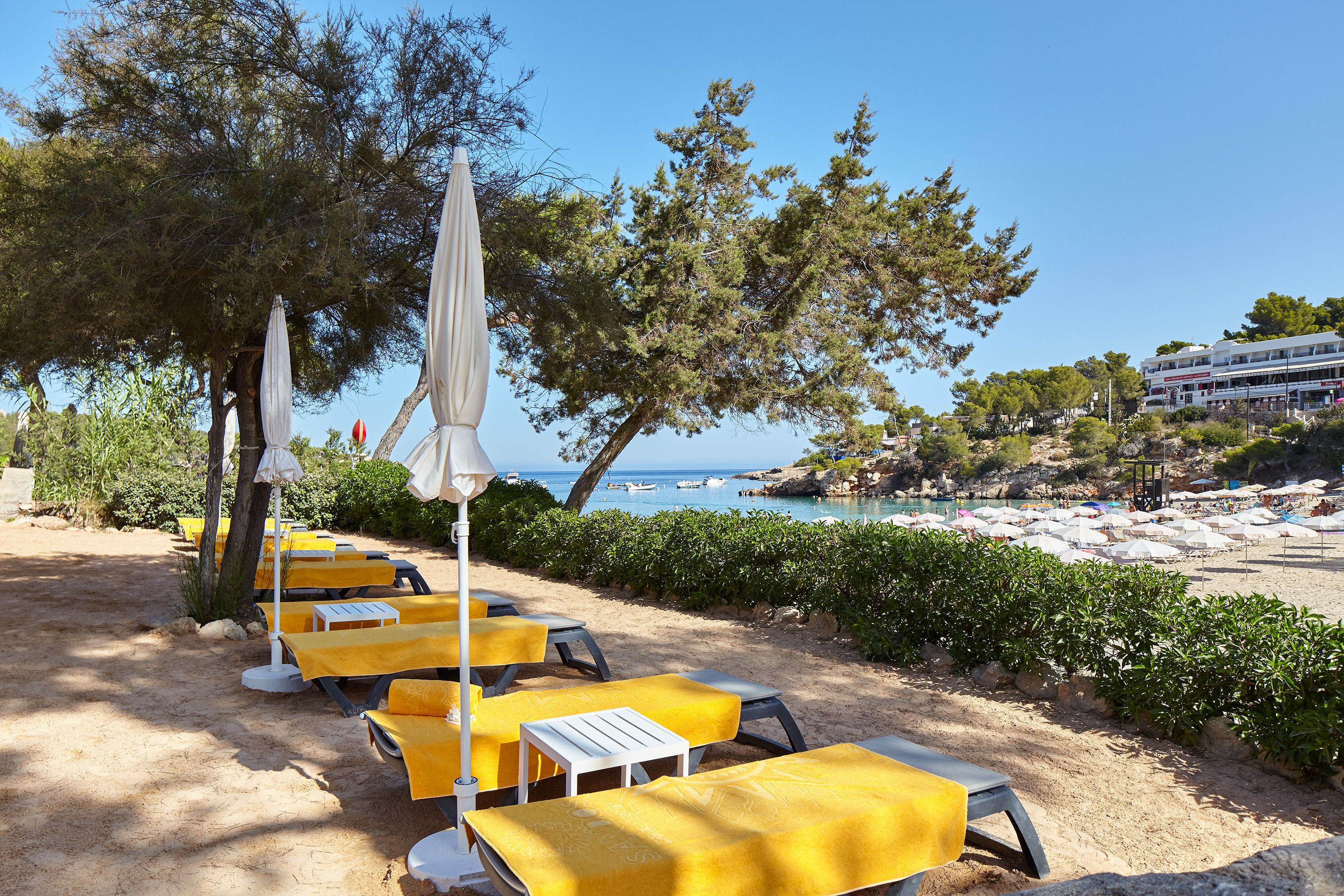 ROYAL ELITE BEACH CLUB 