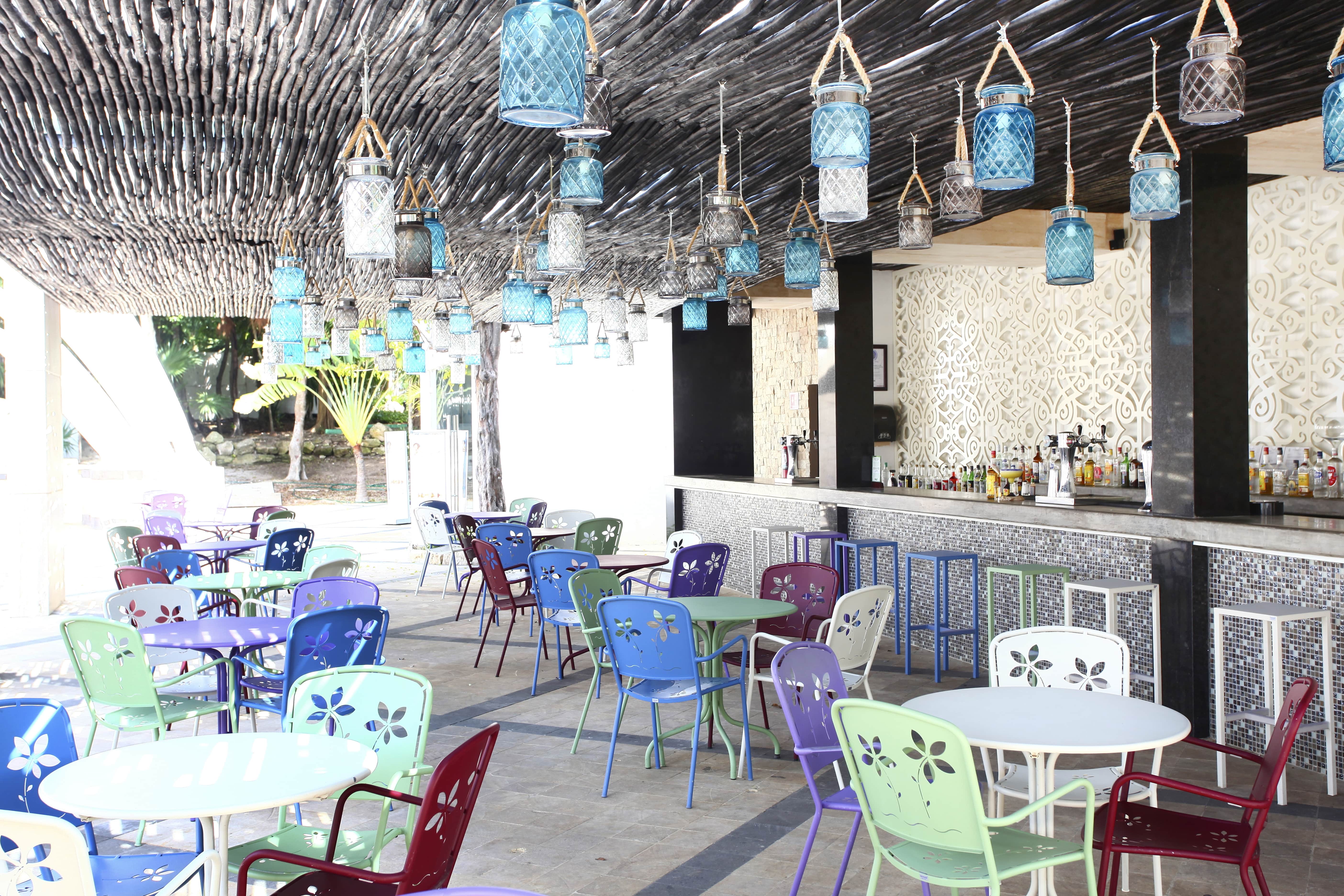 Sandos_Playacar_Bars_01