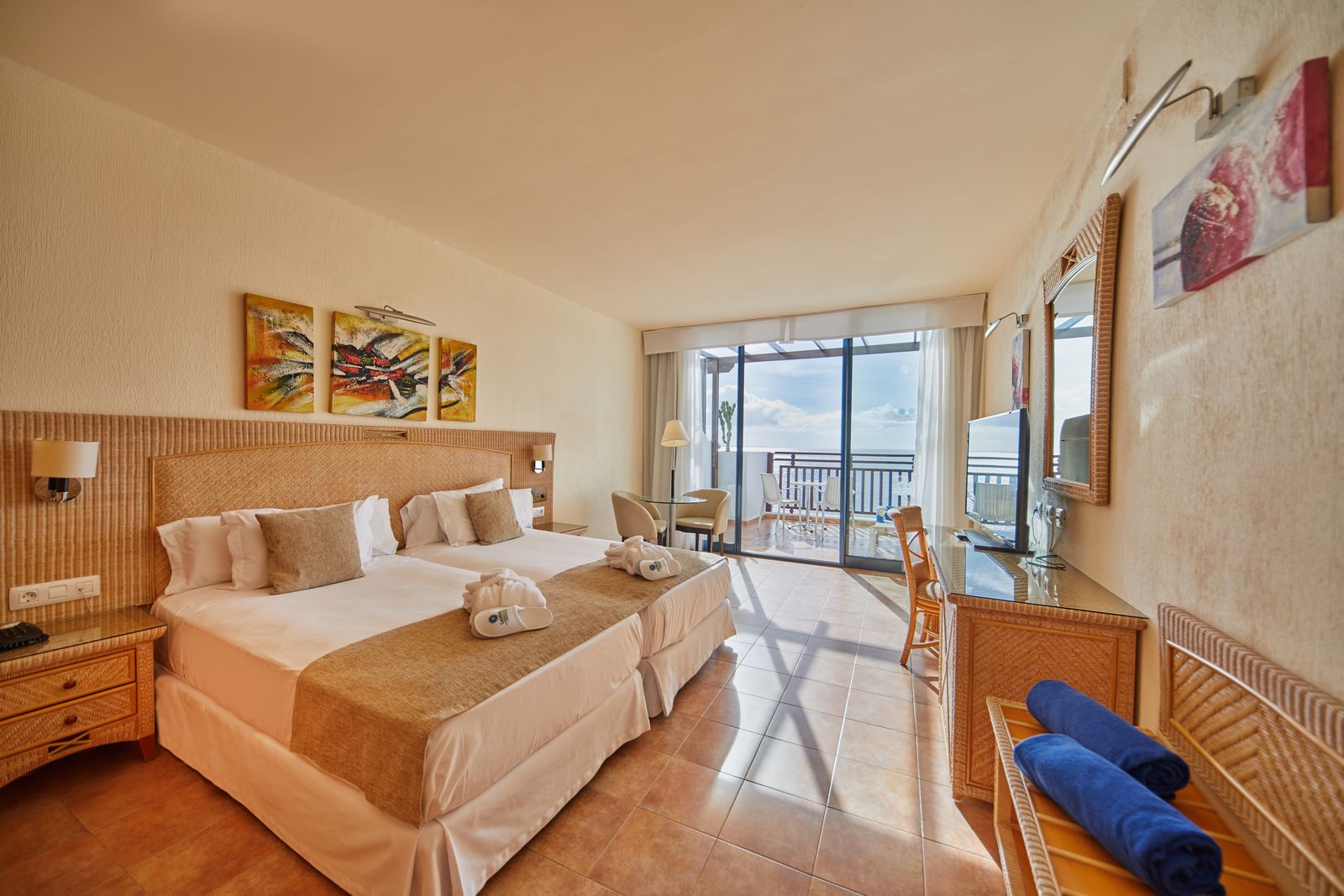 Sandos_Papagayo_royalelitejuniorsuite