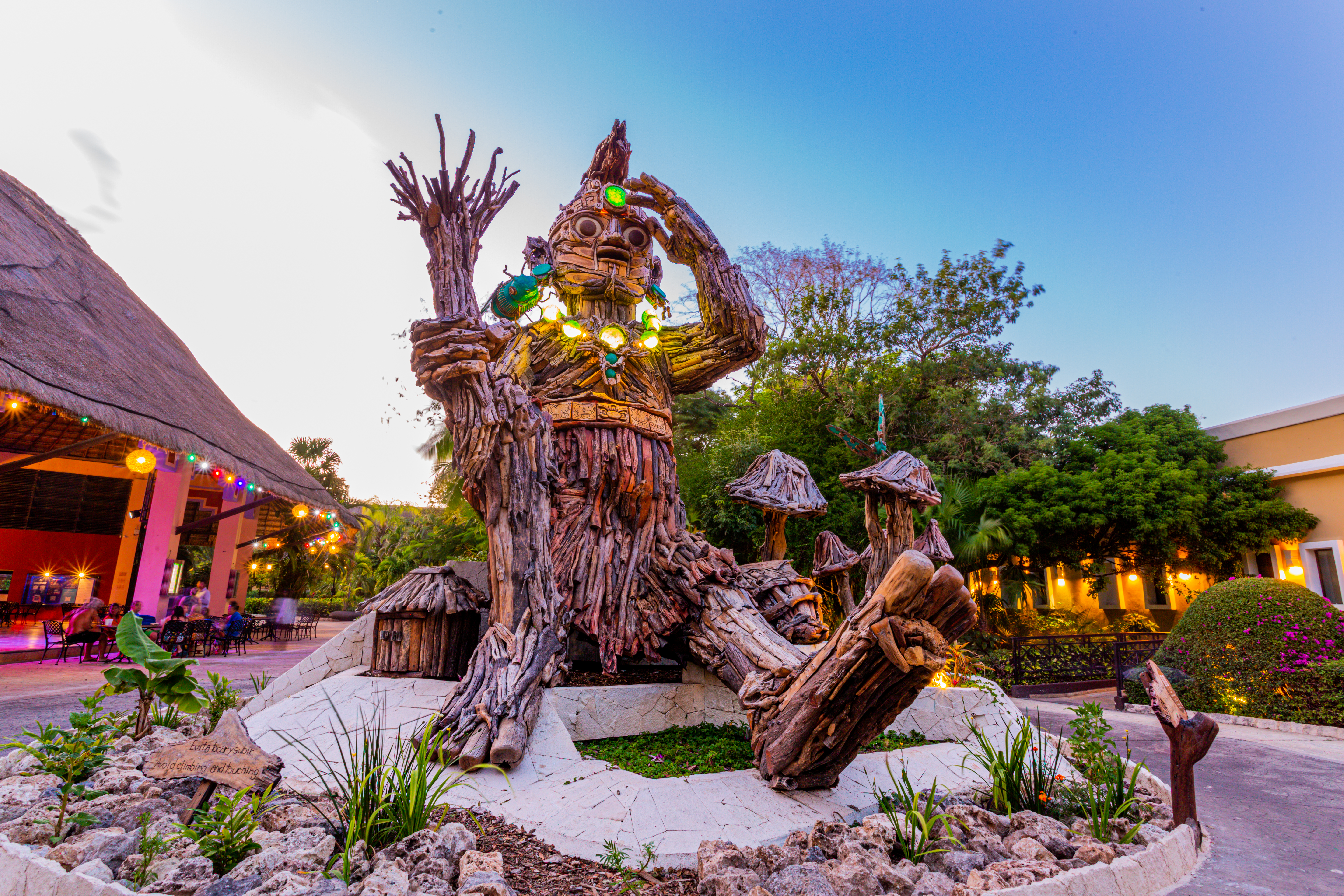 Bee Child_Sandos Caracol