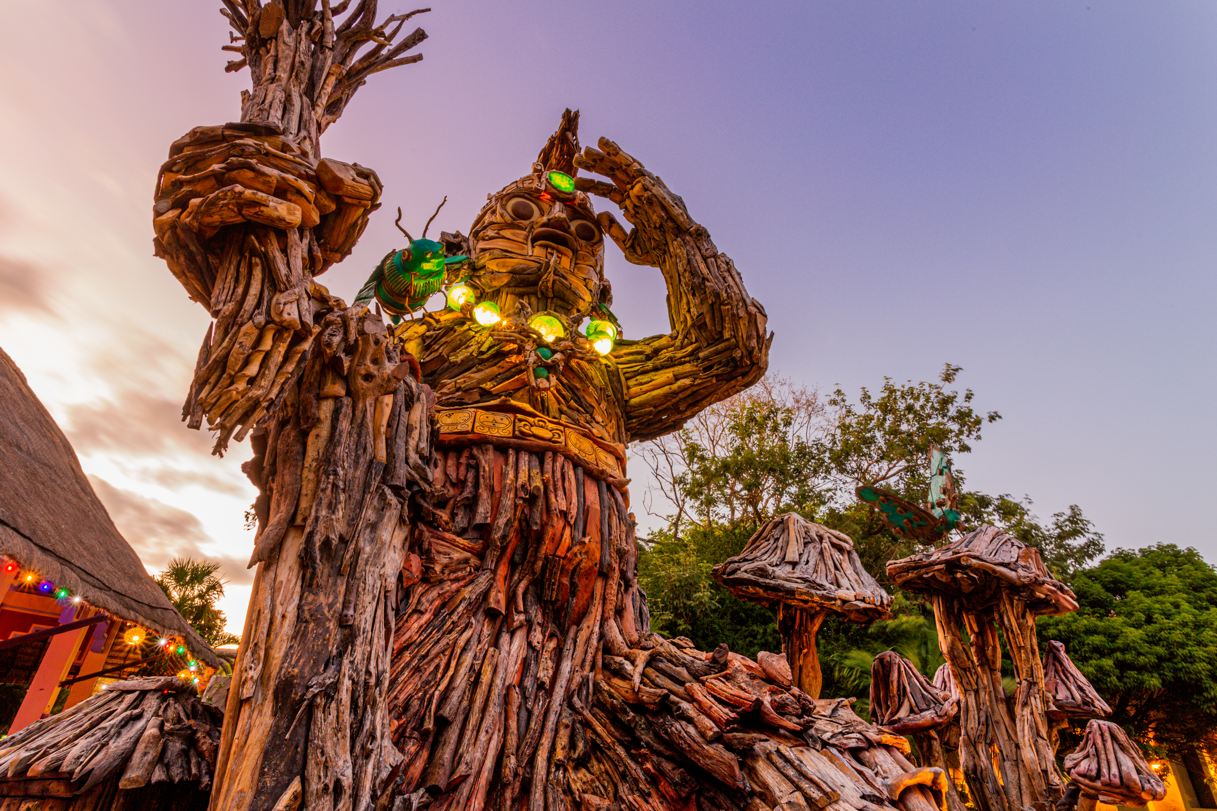 Bee Child_Sandos Caracol_min