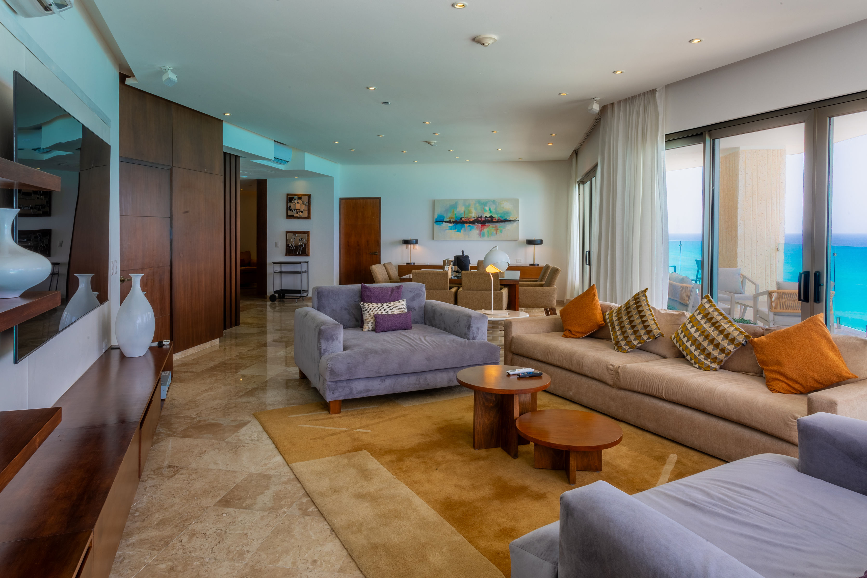 Sandos Cancun Governator Suite