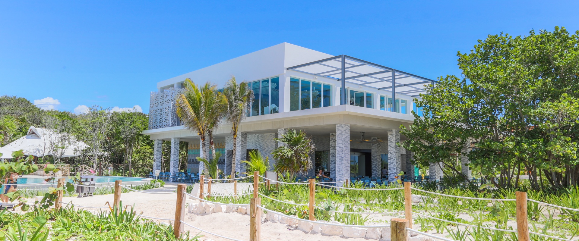 Sandos_Playacar_Oceanfront_Snack_Bar