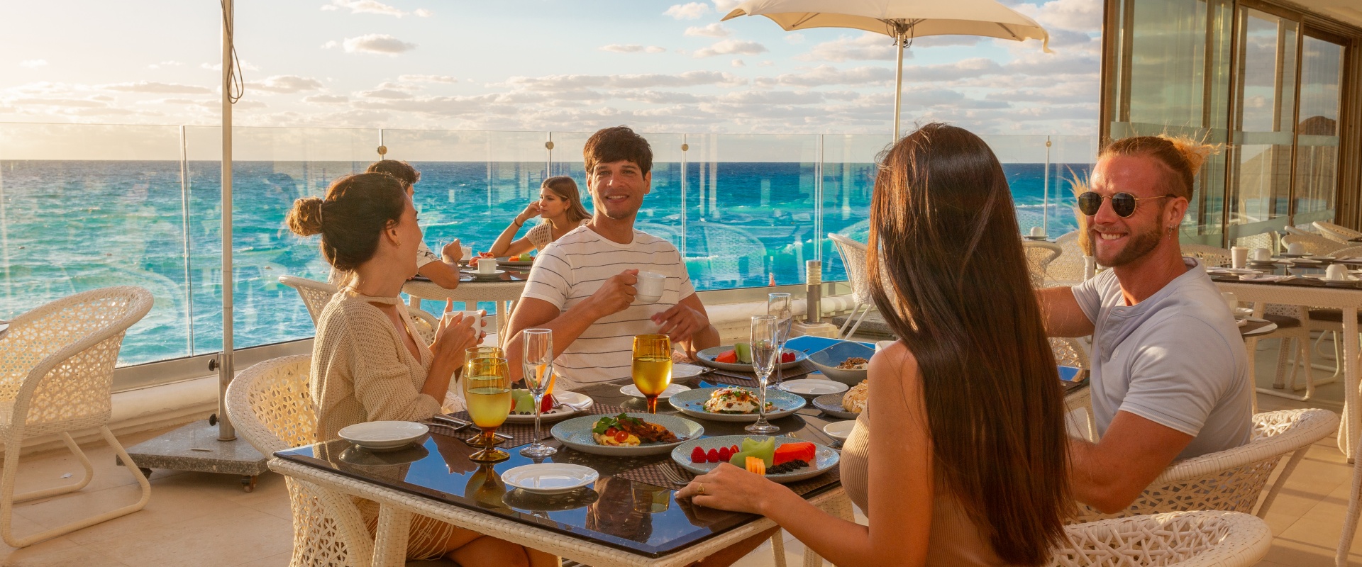 Sandos_Cancun_Rest_StTrop_30