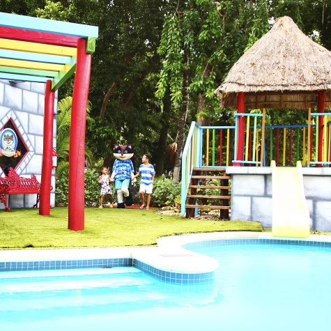 Sandos Playacar Kids Club