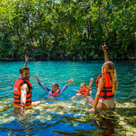 Cenote explorers_sandos caracol