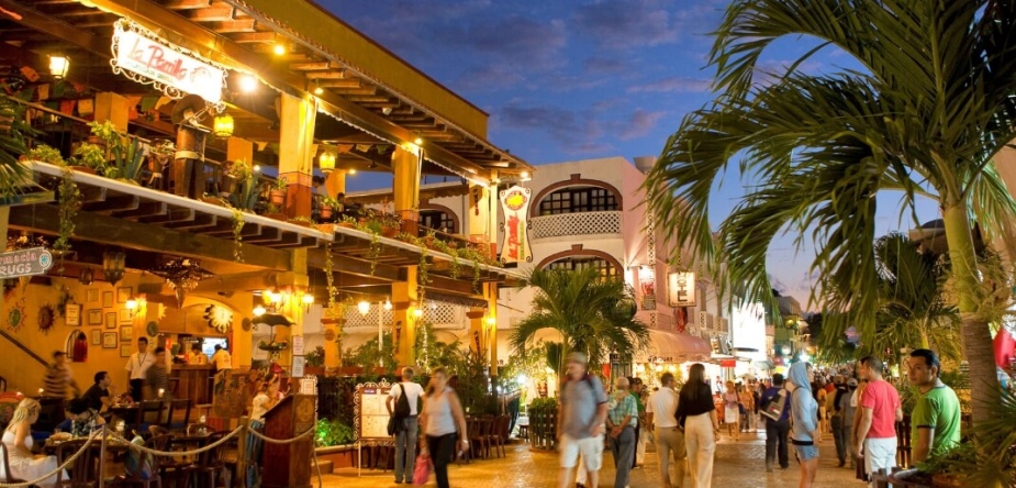 nightlife Playa del carmen