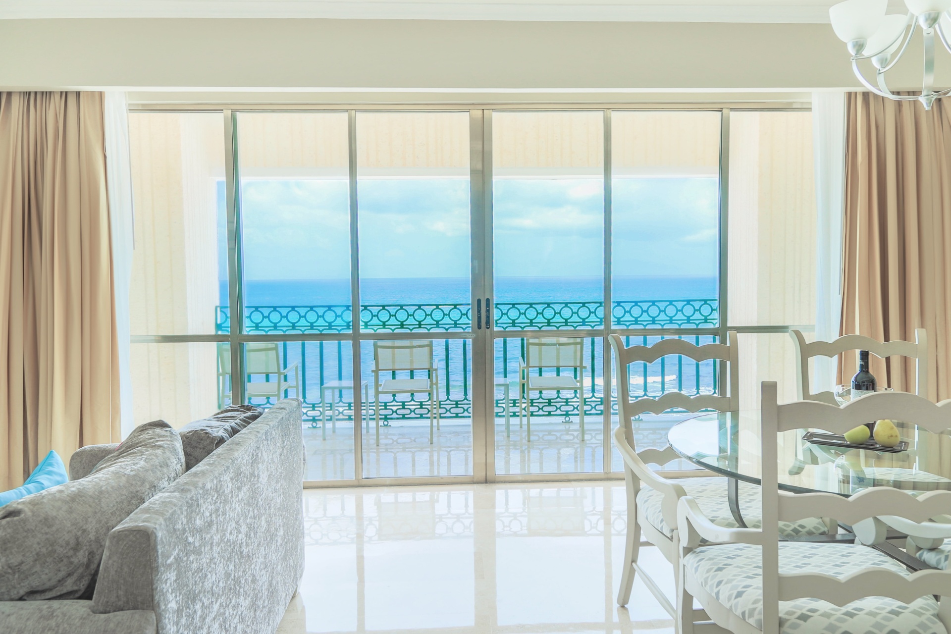 Sandos_Cancun_Room_Suite_Caribe
