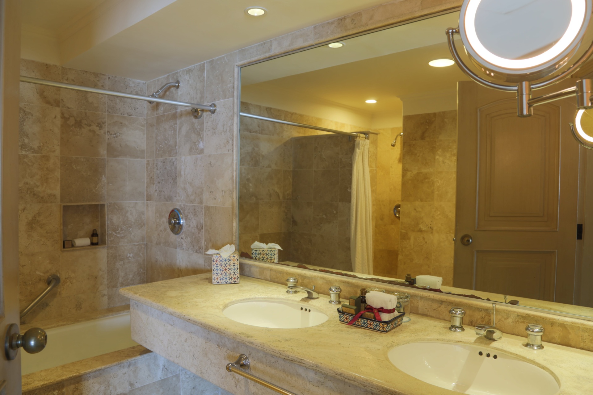 Sandos_Cancun_Room_Suite_Sandos