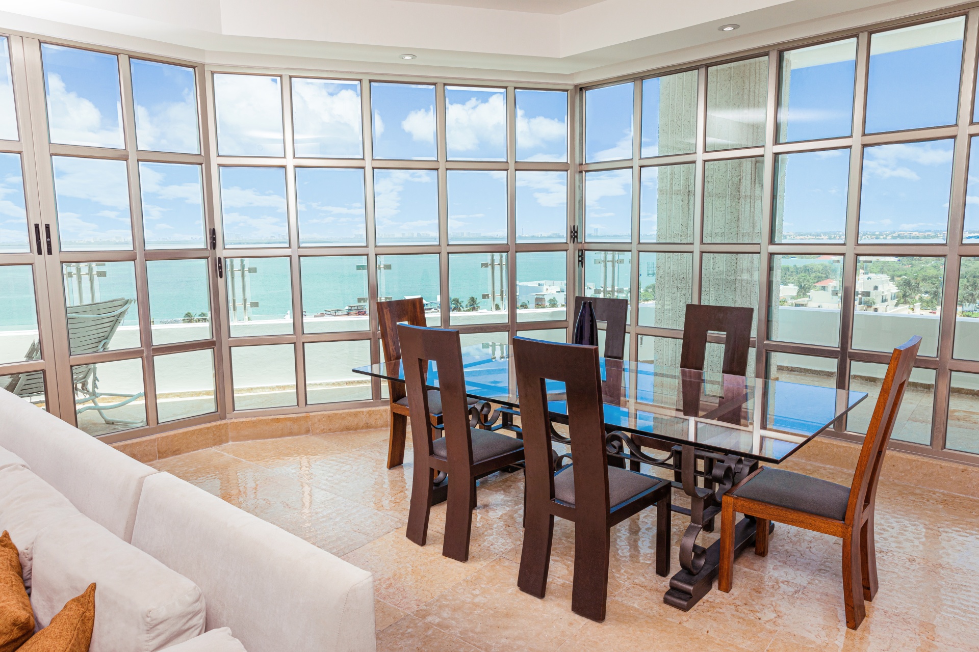 Curated visual reference: Luxury Penthouse Suite With Private Wellness Services Reference: Penthouse Laguna