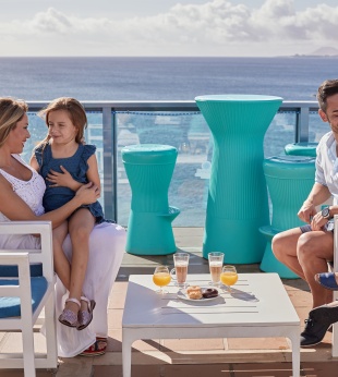 ROYAL ELITE BAR FAMILY HOME PAPAGAYO
