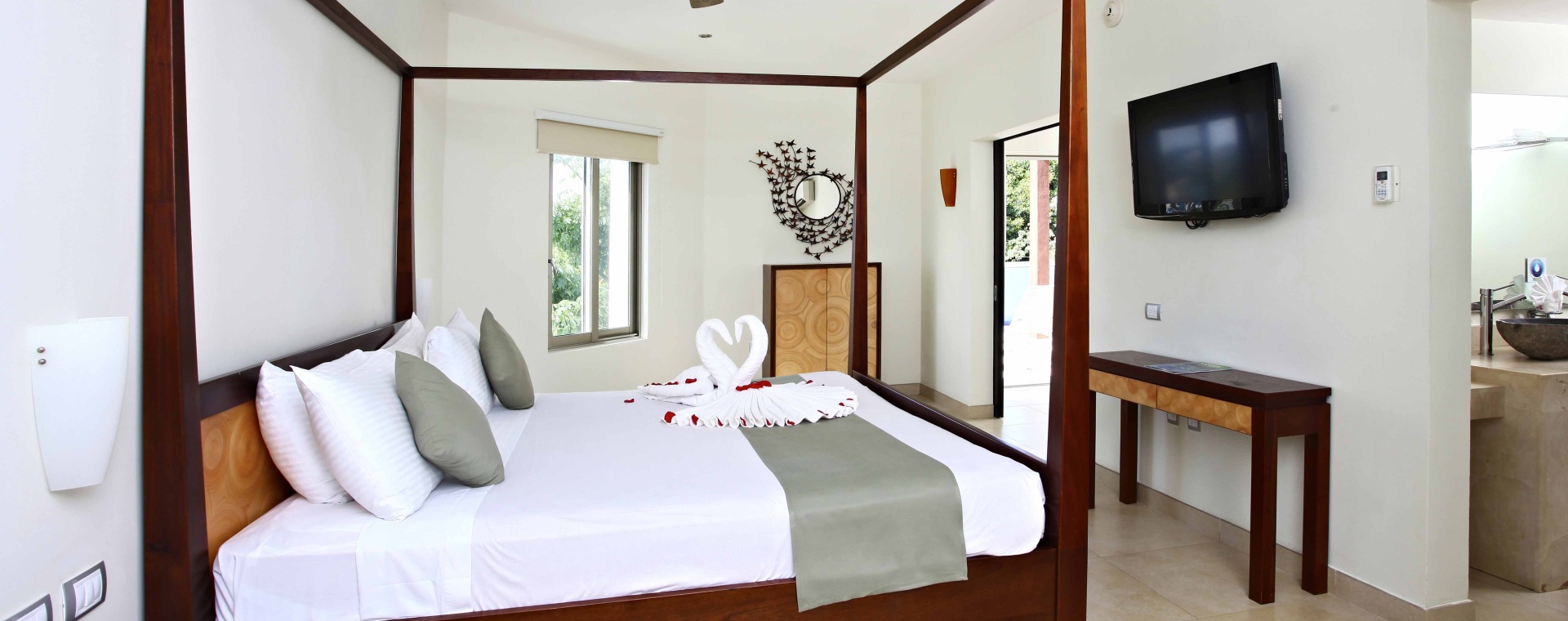 SELECT CLUB PENTHOUSE