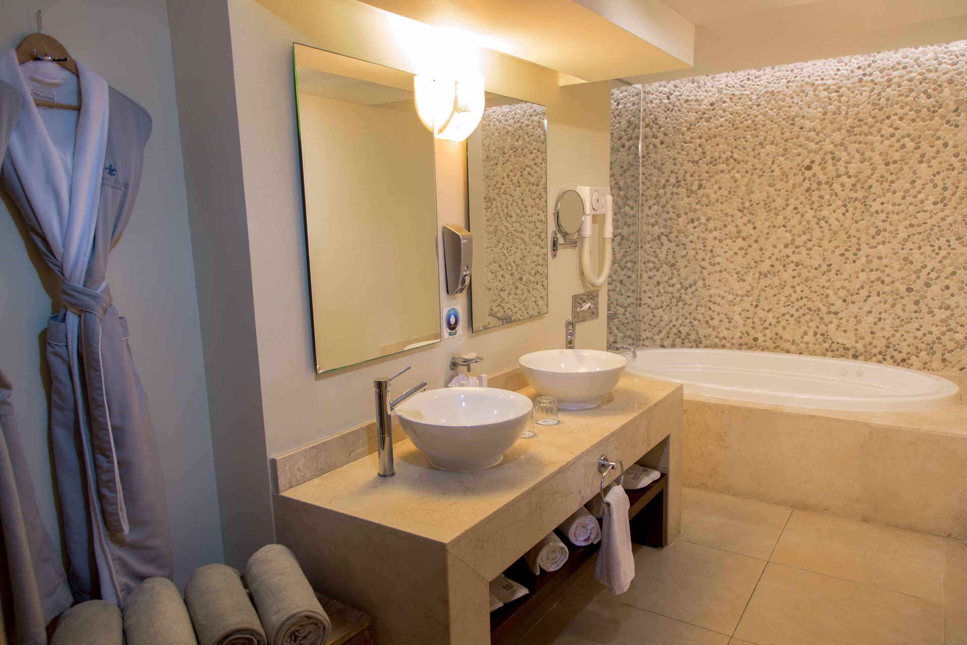 Sandos Playacar Royal Elite One Bedroom Suite | Sandos