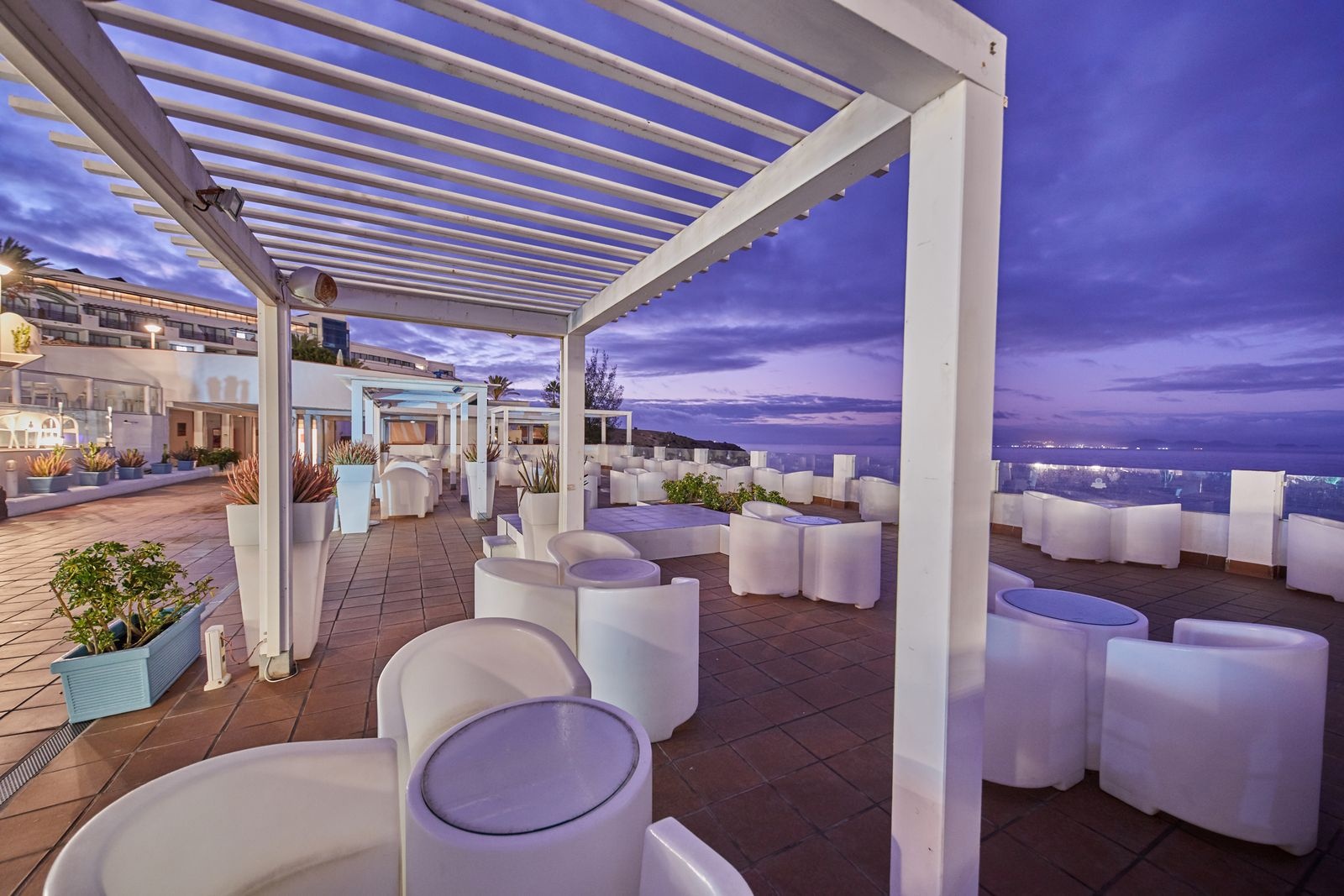 CHILL OUT TERRACE CHILL OUT TERRACE