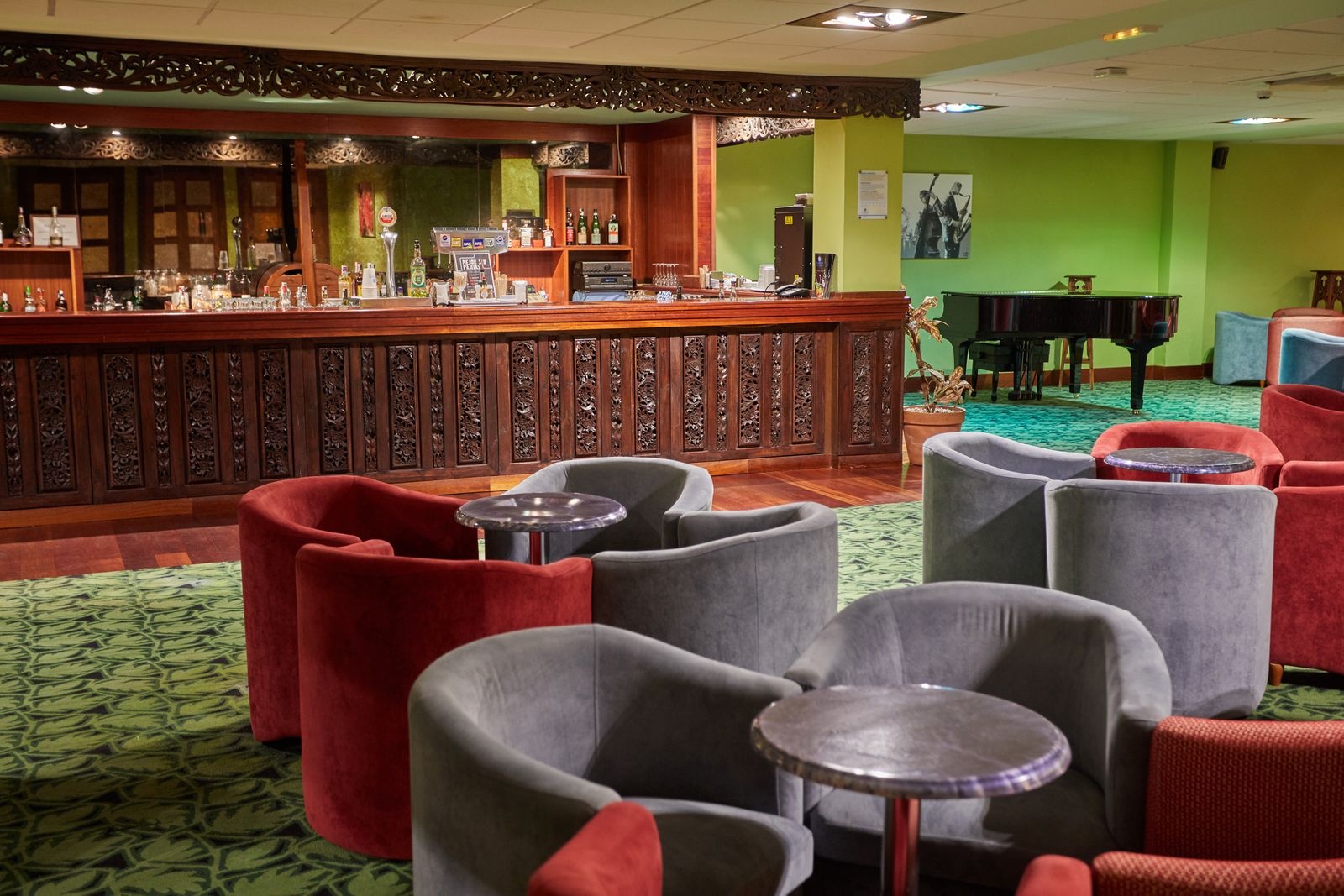 GREEN BAR GREEN BAR