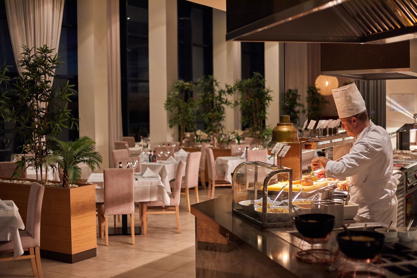 ROYAL ELITE RESTAURANT ROYAL ELITE RESTAURANT