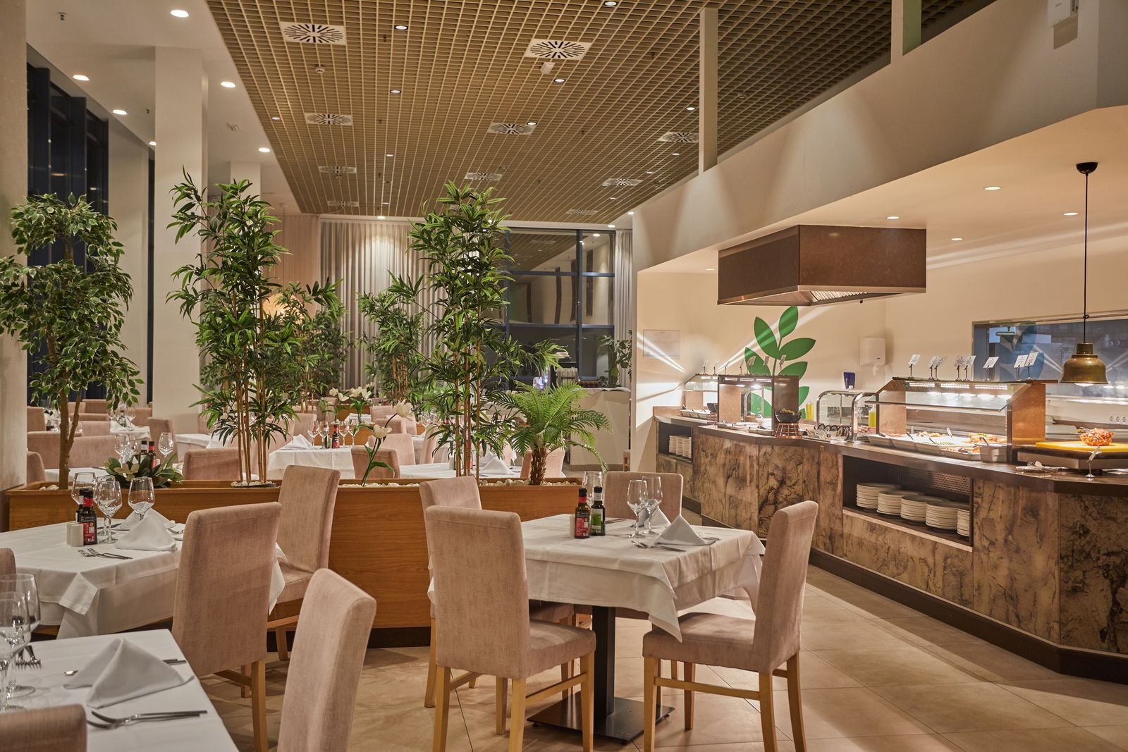 ROYAL ELITE RESTAURANT ROYAL ELITE RESTAURANT