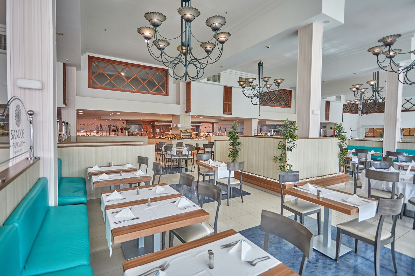 INTERNATIONAL BUFFET INTERNATIONAL BUFFET