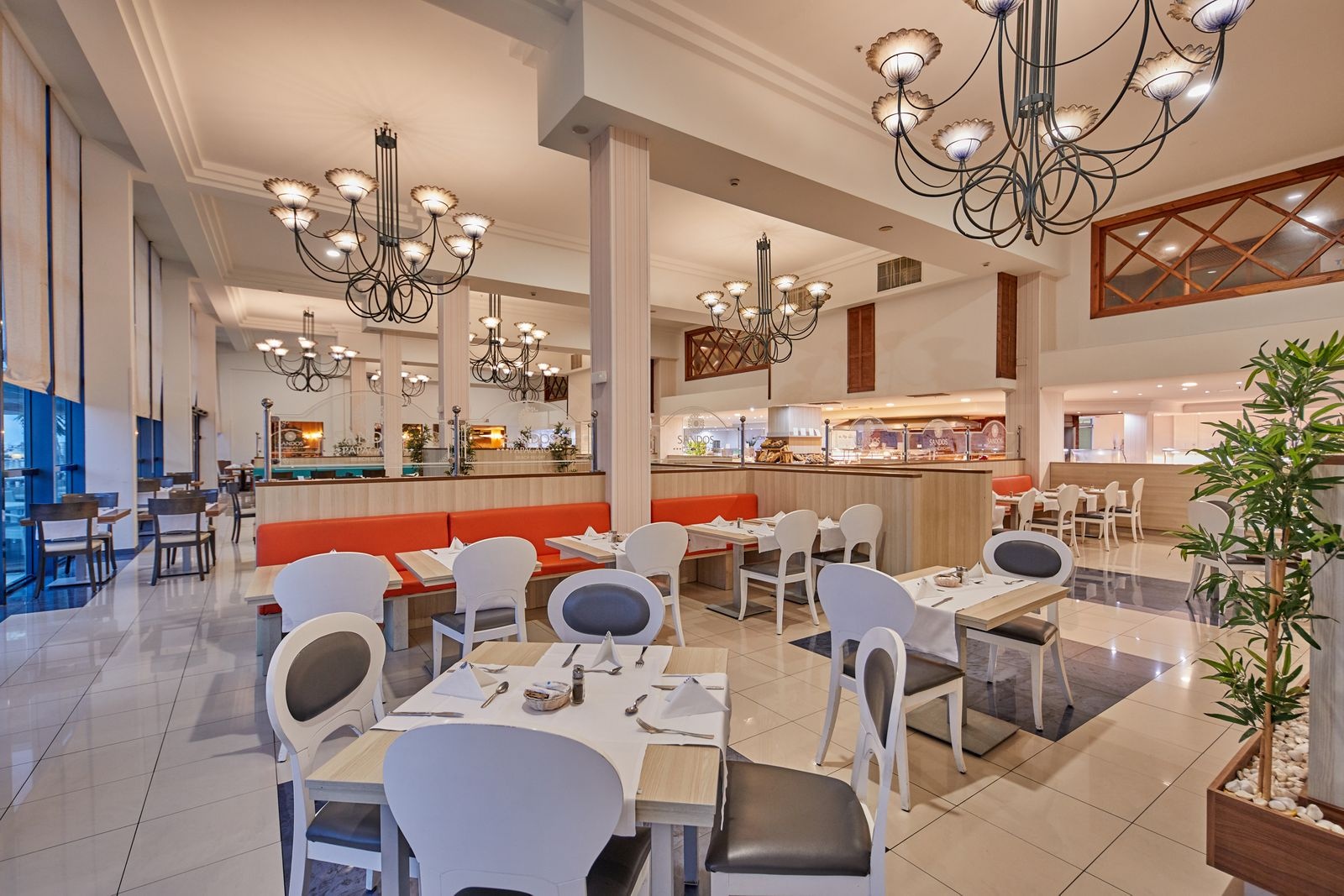 INTERNATIONAL BUFFET INTERNATIONAL BUFFET