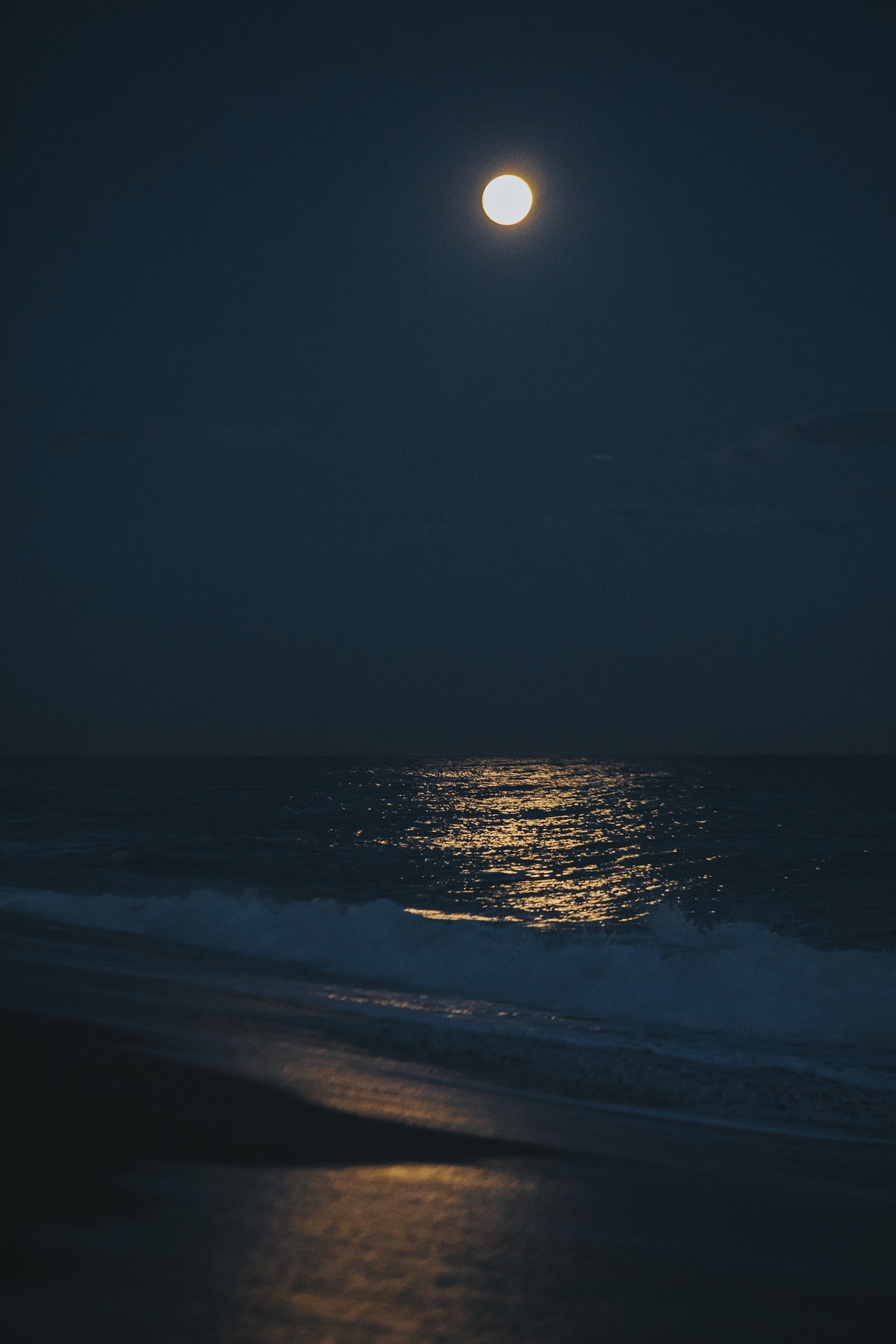 LUNE PLEINE