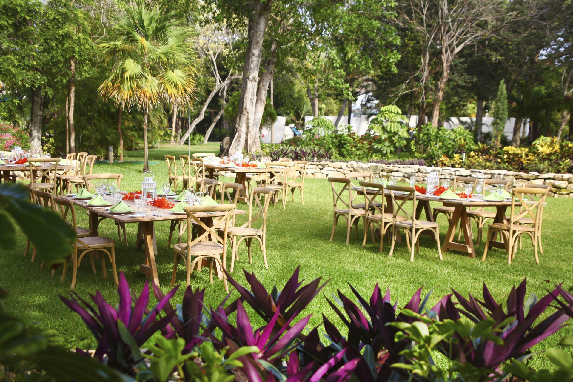 GARDEN SET-UP - SANDOS PLAYACAR