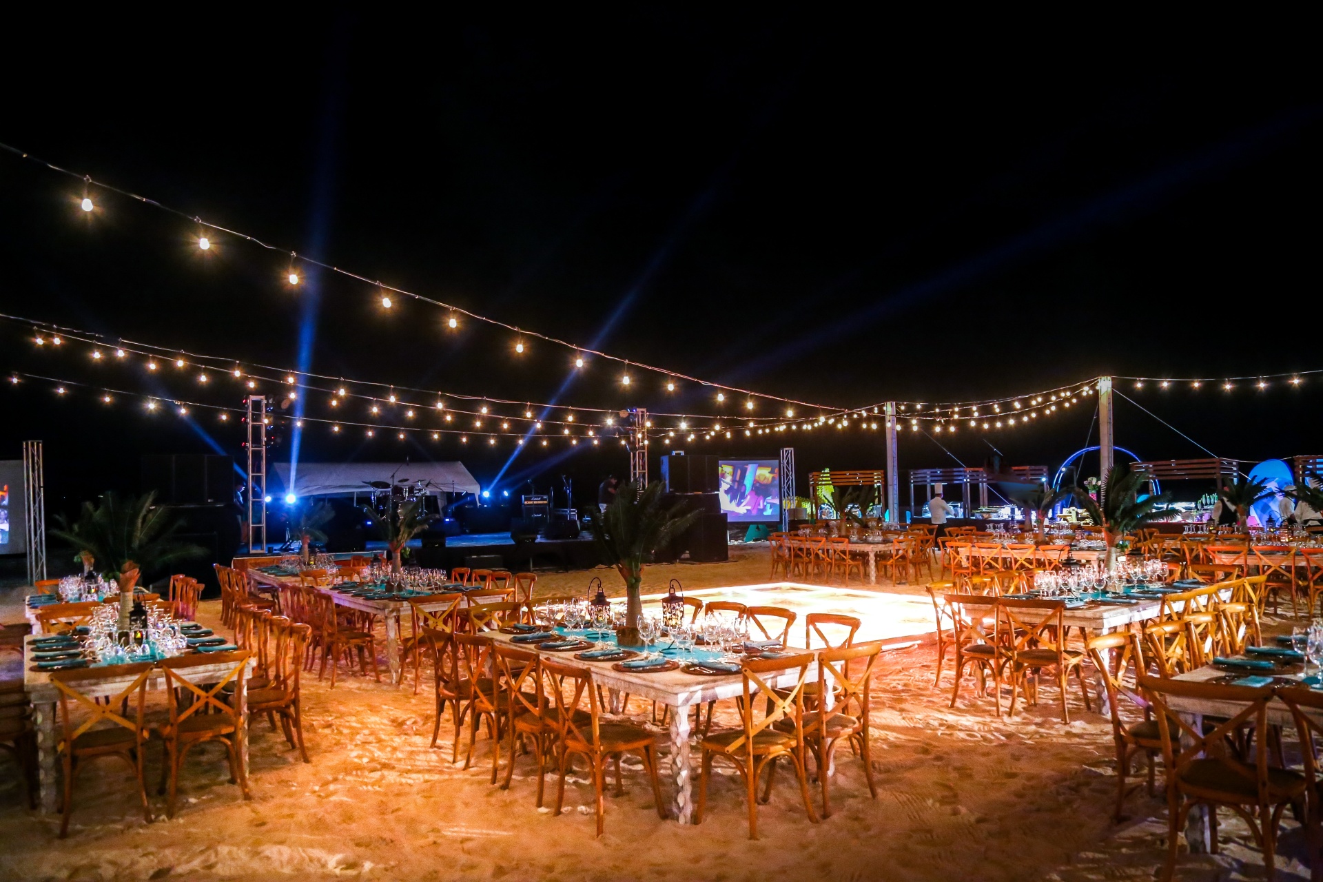 SET-UP BY THE BEACH - SANDOS PLAYACAR