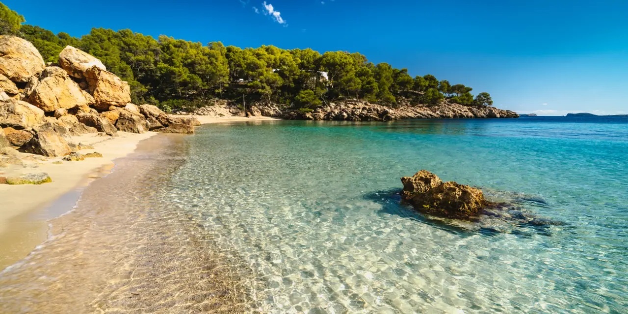 San Antonio to Cala Salada