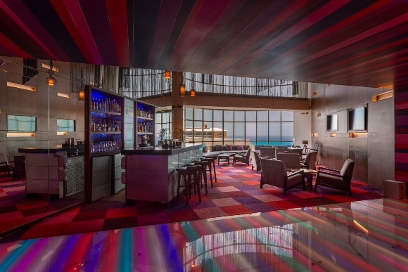 Sandos Cancun Premium Bar-580x387